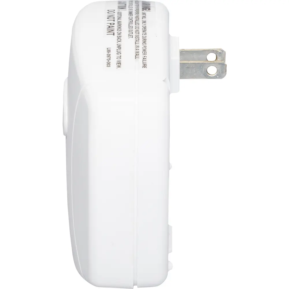 Plug-in CO Alarm with 9V Battery Backup 3 Plug-in CO Alarm with 9V Battery Backup